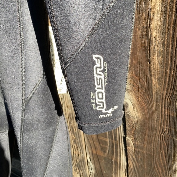 O’Neill Fusion Zip 4/3mm XLT Surf Wetsuit - Picture 9 of 13
